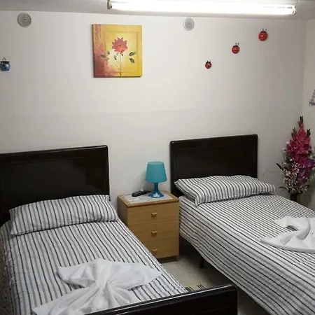 Monolocale Essential Apartment Pontey